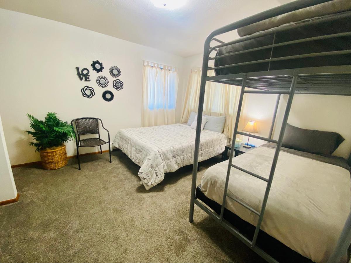 Family Friendly, 3 Bedroom House, With King Bed For Up To 15 - Bbq - Internet - Jet Tub オーバーン エクステリア 写真