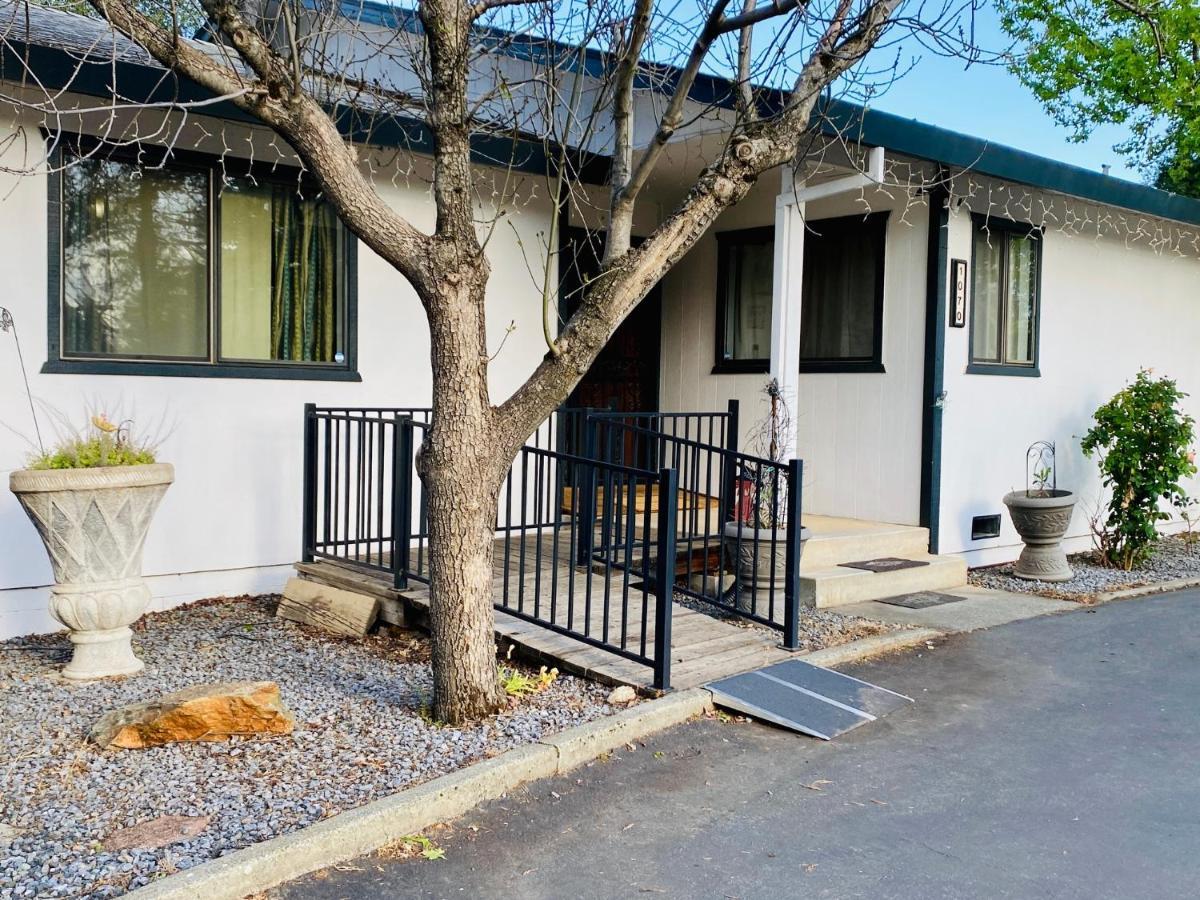 Family Friendly, 3 Bedroom House, With King Bed For Up To 15 - Bbq - Internet - Jet Tub オーバーン エクステリア 写真
